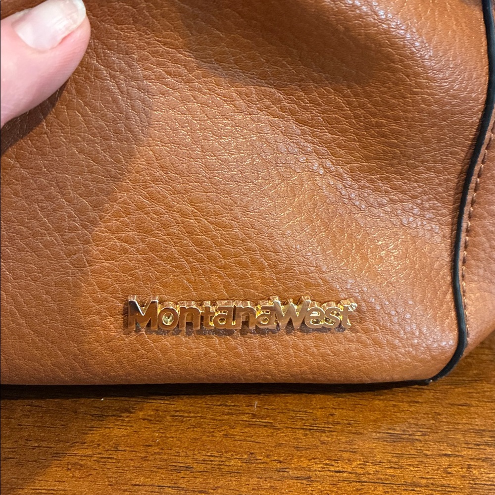 Montana West Tan and brown Bag with Gold Accents - Picture 2 of 9